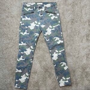 Gap True Skinny Camo Jeans